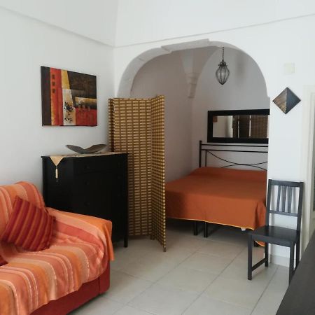 Vico Anglani Guest House オストゥーニ エクステリア 写真